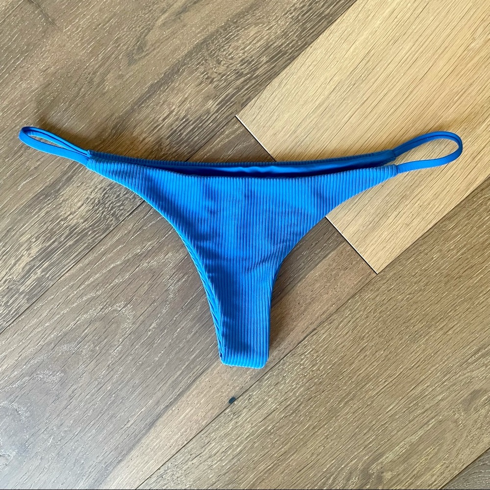Frankie’s bikinis “Willa” bottoms in cobalt - Picture 2 of 3